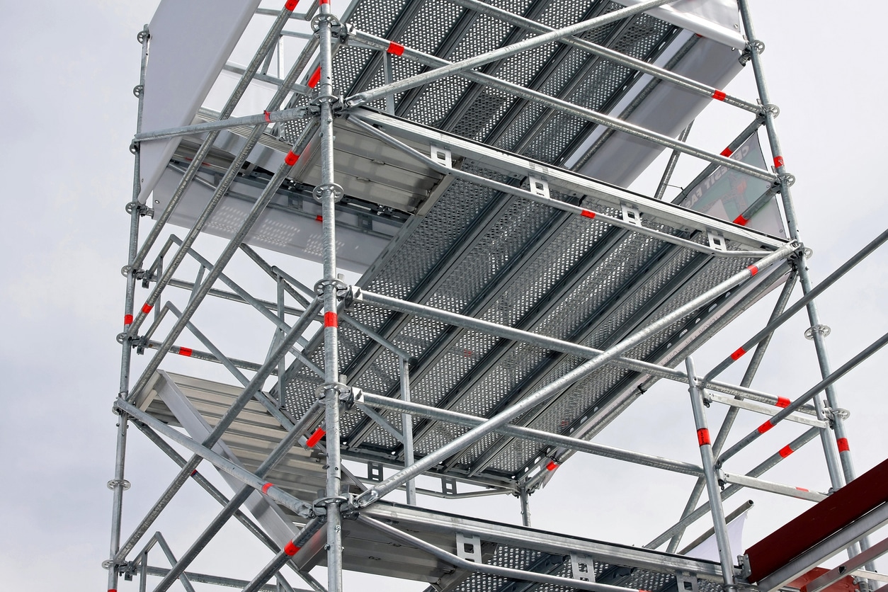 Read more about the article The Best Ladders and Scaffolding for Summer 2025 Projects